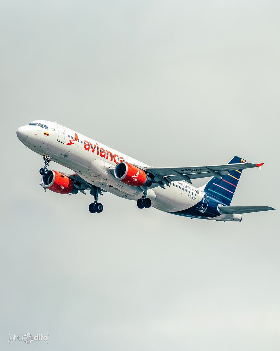 abueDito's tweet photo. Colors 

by Airbus https://t.co/raIvCxIvZl
