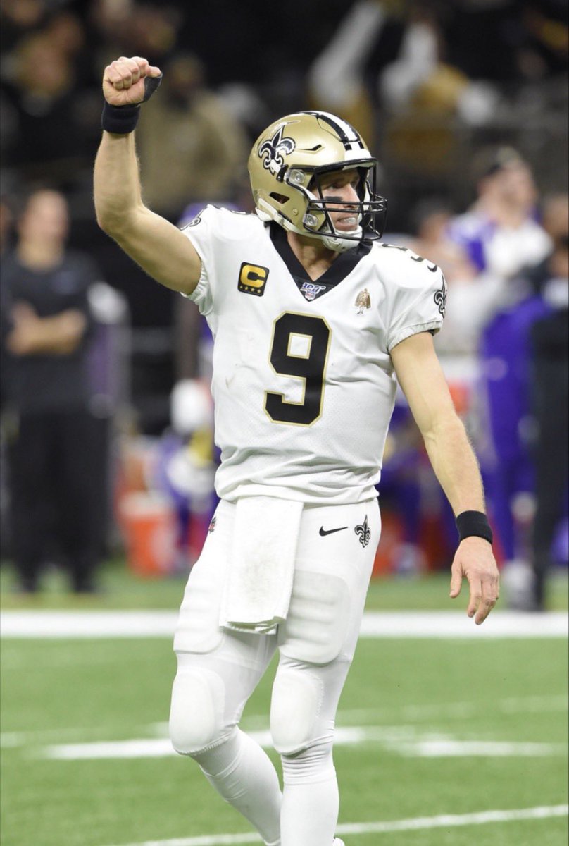 goatlave2's tweet photo. Drew Brees stats that sound fake but aren’t pt24:

Drew Brees had 12 seasons with a completion percentage above 67% (NFL record). This is the same amount as Tom Brady, Peyton Manning, and Aaron Rodgers combined. https://t.co/A3c5RqxFmL