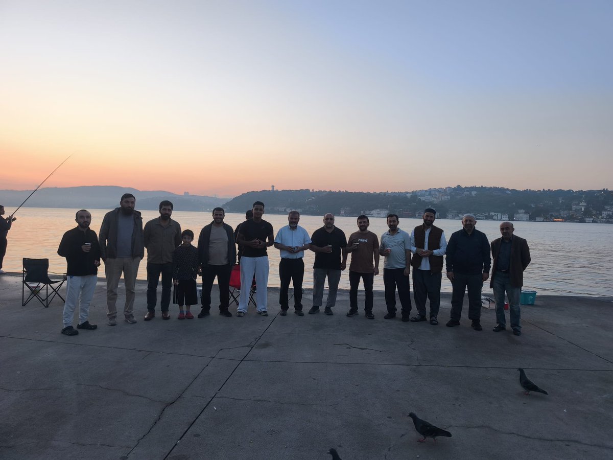 kagithaneagd's tweet photo. Emirgan Hamid-i Evvel Camii'nde sabah namazı programımızı icra ettik. https://t.co/fwkeV5z1Uh