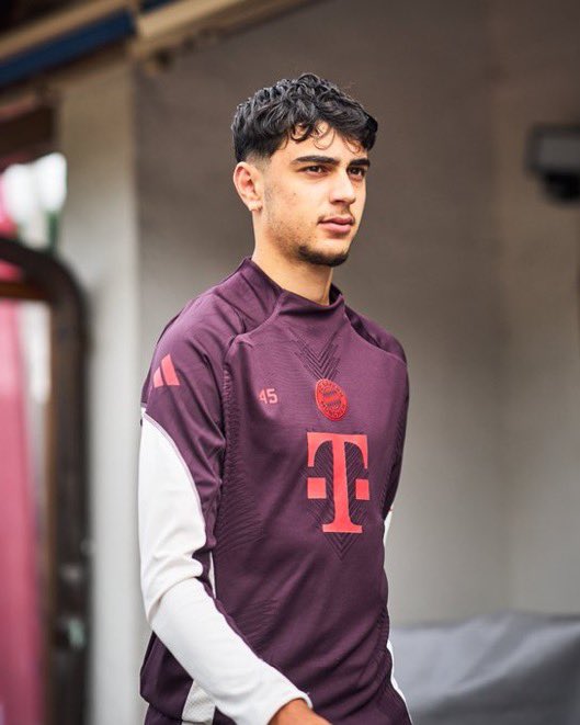 FCBayernEN's tweet photo. https://t.co/1zk6IGIH6H