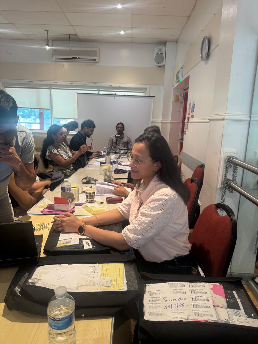 HCI_London's tweet photo. Consular outreach in action! 
Team @HCI_London held a Consular Camp in Aylesbury today, bringing Passport, OCI, Visa and other essential consular services closer to the Indian community. 
#ServingWithPride #ConsularServices #IndianDiaspora #ConsularCamp #IndianCommunity #Diaspora #IndiansintheUK #Passport #OCI #Visa #DiasporaEngagement #IndiaUK #IndiaUKPartnership #IndiaUKRelations

@MEAIndia @IndianDiplomacy @Kumaran49604795 @getkart @mygovindia @CPVIndia @SecretaryCPVOIA
@PIB_India @MIB_India @airnewsalerts @DDNewslive @diaspora_india @mygovindia @prasarbharati @PMOIndia @DrSJaishankar