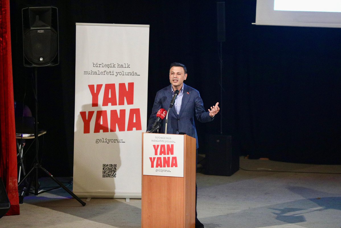ozgurcelik1919's tweet photo. Hep birlikte yeni bir sayfa açacağız.

Direniş meydanlarından tanıdığımız, ortak geleceğimiz için birlikte mücadele duygusuyla buluştuğumuz Birleşik Halk Muhalefeti Yolunda Yan Yana Geliyoruz etkinliğinde bizleri ağırlayan tüm dostlarımıza yürekten teşekkür ediyorum. https://t.co/CZqjutNG2l