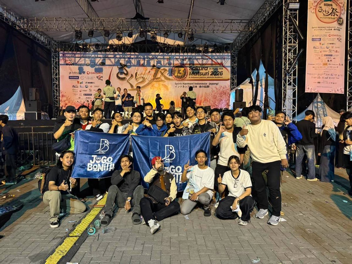 Jogobonita_'s tweet photo. Makasih juga buat para #ReBell yang udah foto bareng di venue tadi.
Next event lagi yah π«Άπ
#BellaFirstStage https://t.co/KCiMNob1n4