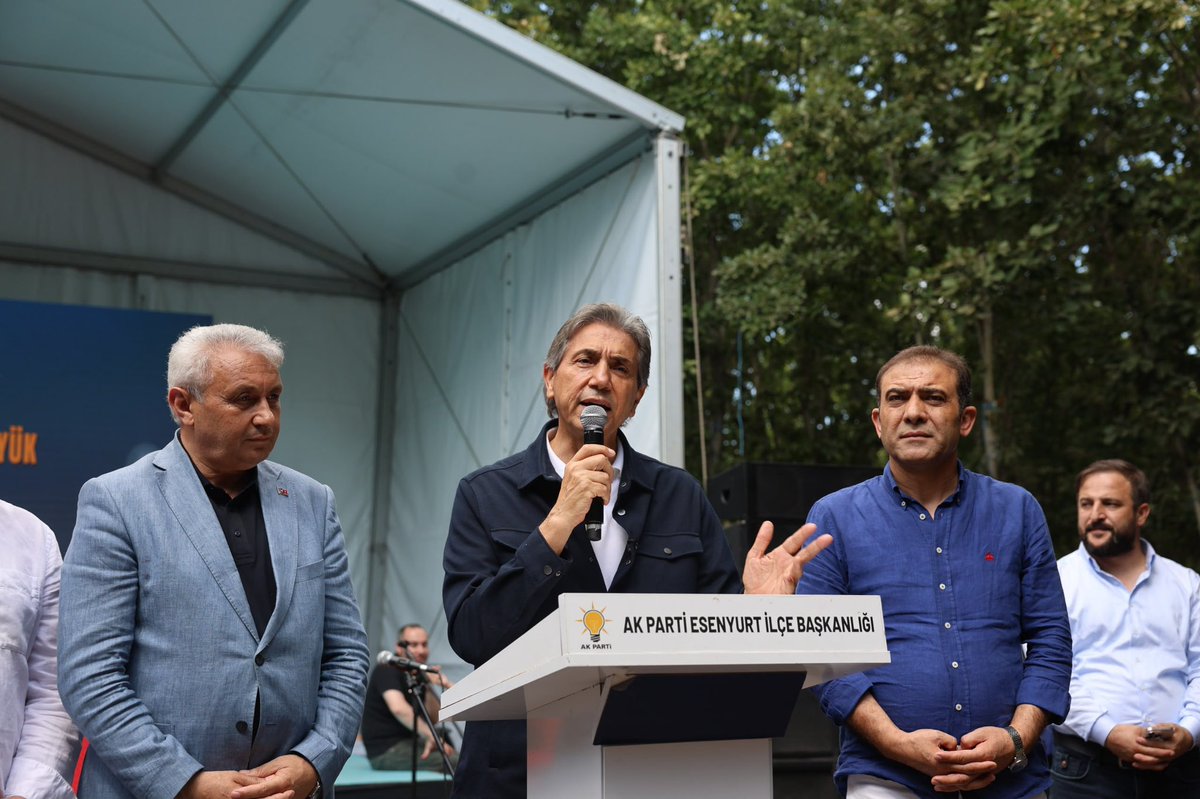 mustafademir's tweet photo. 📍 İstanbul | Esenyurt

Esenyurt teşkilatımız, 10 bini aşkın teşkilat mensubumuzun katılımıyla çok görkemli piknik buluşmalarından birine ev sahipliği yaptı.

Bu büyük buluşmada dava arkadaşlarımızla hasret giderdik, birlik ve beraberliğimizi daha da pekiştirdik.

Böylesi büyük bir organizasyona emek veren, gönül veren ve gayretle çalışan tüm teşkilat mensuplarımıza yürekten teşekkür ediyorum. Rabbim birliğimizi ve beraberliğimizi daim eylesin.

@togaycobann
@AkEsenyurt