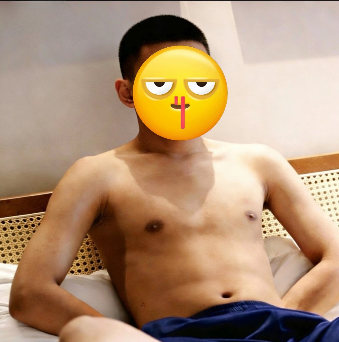 ILCFR153864's tweet photo. 今日份新鲜出炉😝😝 https://t.co/zqQpx6g61n