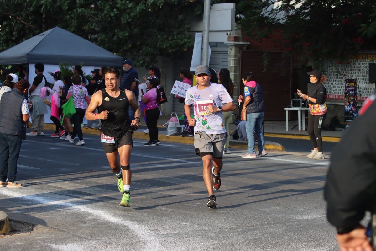Territorioscore's tweet photo. Más de 20 mil corredores de 16 países participaron en el Maratón Internacional Guelaguetza 2026 que se realizó en la ciudad de Oaxaca https://t.co/fenmmMtNmB