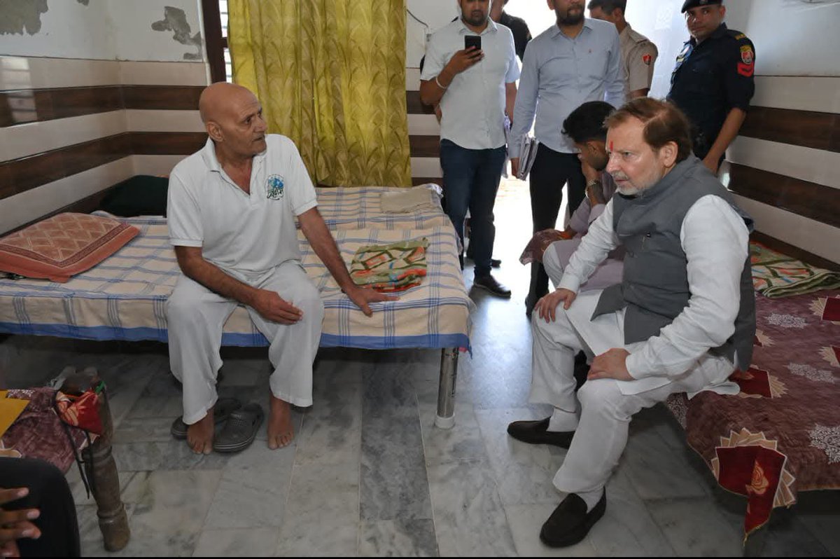 Dr. Arvind Sharma Cabinet Minister(मोदी का परिवार) tweet media