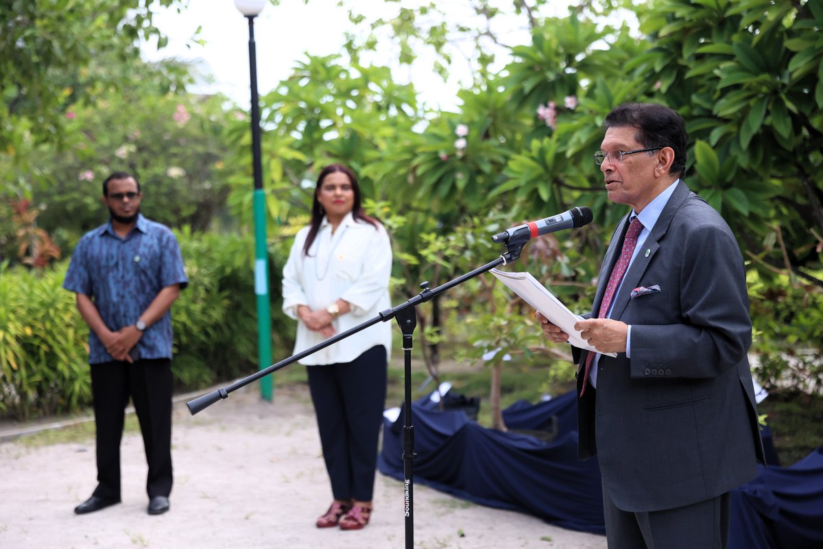 MoFAmv's tweet photo. Foreign Minister Iruthisham Joins Foreign Minister of Bangladesh to the Tree-Planting Ceremony held at the Lonuziyaaraiy Park

📃Press Release | https://t.co/Q36XBid4Fw https://t.co/wcYb1LF4Wa