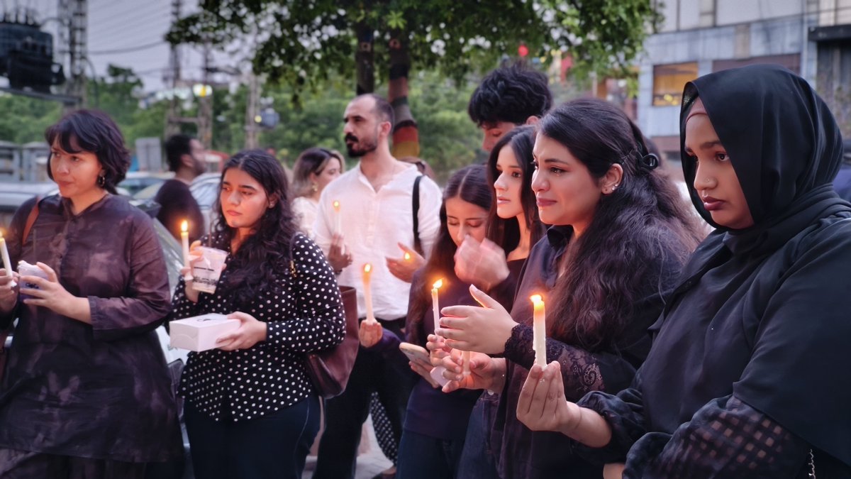 tws_pk2's tweet photo. Tonight, we gathered in the quiet to honor the street dogs we’ve lost to the culls. It was heartbreaking, but deeply beautiful to see so many people holding a light for them. To every nameless, stolen soul: you were loved and you are remembered at every turn🕯 #StopKillingDogsPak https://t.co/Ct5dTaTuVR