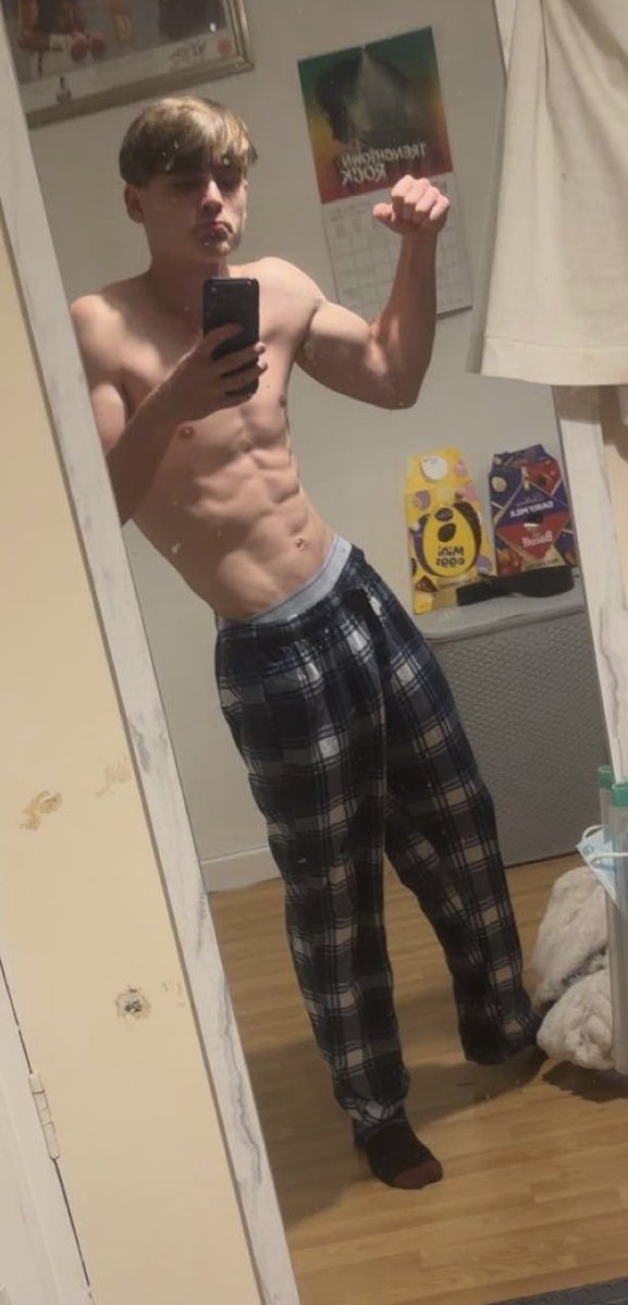 AlphaDee07's tweet photo. New to the scene 🥵
Get in my DM’s now f@gs 💪💦
#findom https://t.co/1EN4vKOQLt