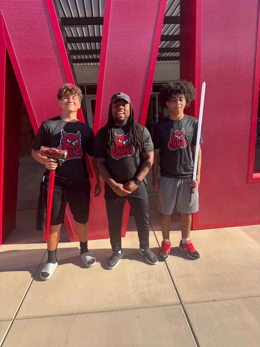 DamienRazcon's tweet photo. Successfully completed my First high school camp as First Captain and Defensive Leader, proudly serving as the team's Sledgehammer Holder. Grateful for the experience, the leadership opportunities, and the memories made along the way. https://t.co/pZtGvbTKRx