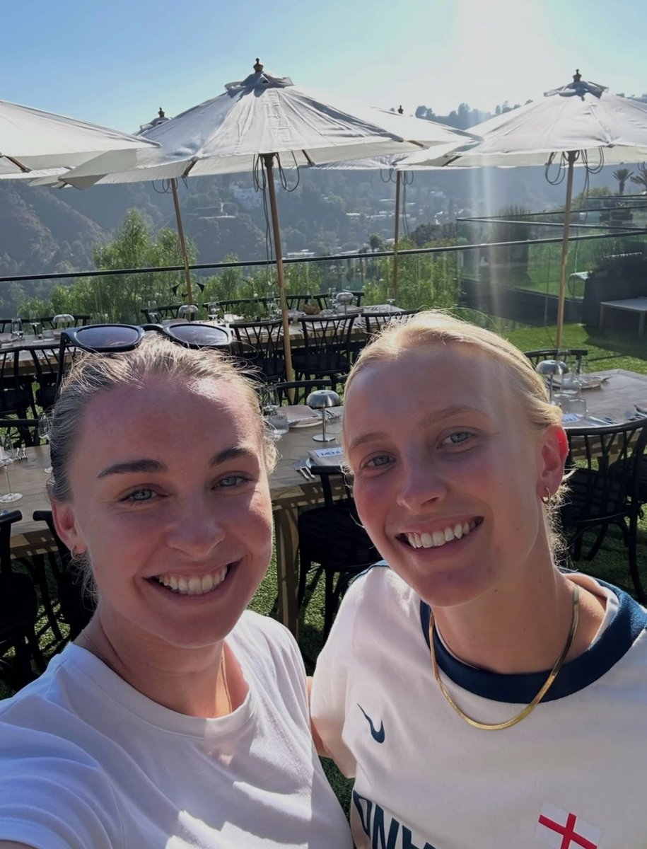 AggieBJones33's tweet photo. quando eu sou a irmã preferida 🥹🩷🥹

📷 niamhcharles17 via instagram feed https://t.co/s9u2RS9EcB