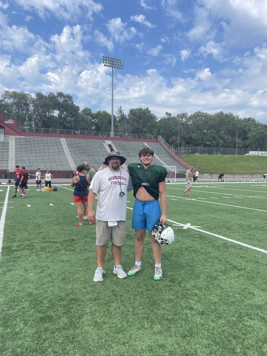 Martin10Brock's tweet photo. Just finished my last camp of the summer. Thank you @CoachCSilva for having me out at camp today and I can’t wait to come back up for a gameday! @david_mcenaney @MWWildcatFB @CoachNateTurner @MsideFball https://t.co/wy3pG3HNo2
