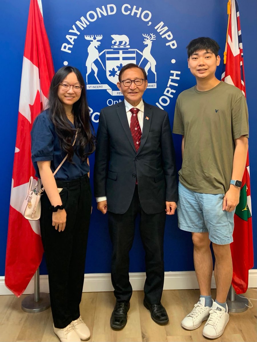 RaymondChoPC's tweet photo. Last Thursday, I met with my constituents, Tracy &amp; Jason Lam, to discuss their request &amp; provide assistance. Thank you for visiting my office &amp; taking the time to connect.

Supporting residents is a valuable part of my work. I am committed to serving the people of #ScarbTO North. https://t.co/SHUcIHNZhR