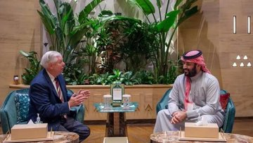 itsrealjosh1's tweet photo. Documentary filmmaker Alex Holder says Lindsey Graham remained focused until the very end, with three major priorities still on his mind:  

• Toppling Iran 
• Securing peace in Ukraine 
• Advancing a Saudi–Israel normalization deal  

Source: The Wall Street Journal https://t.co/ZaIfS7K9Xe