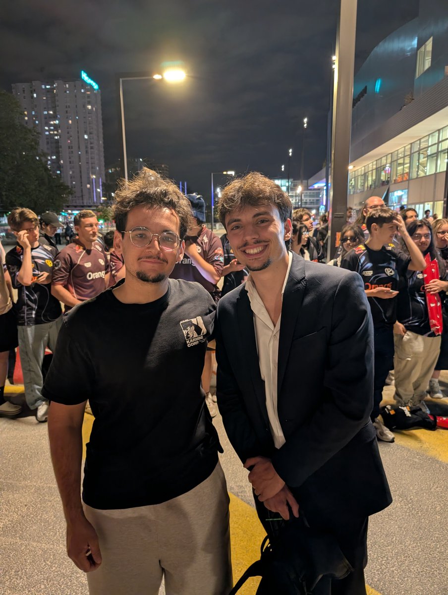 Maxchab3's tweet photo. Merci @KarmineCorp pour l'évent de fou! https://t.co/UVw9vhBoJN