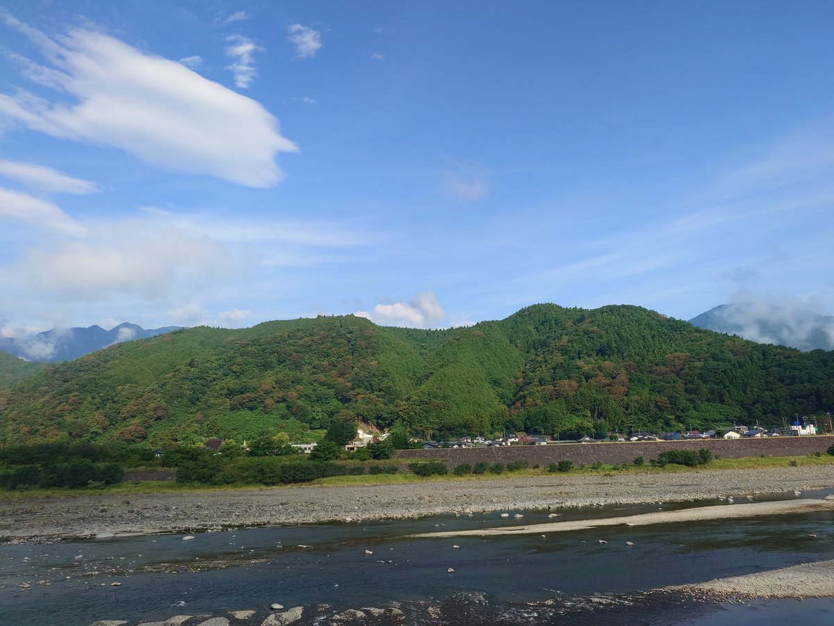 58_route's tweet photo. おはようございます☀ https://t.co/oBF15L5an5