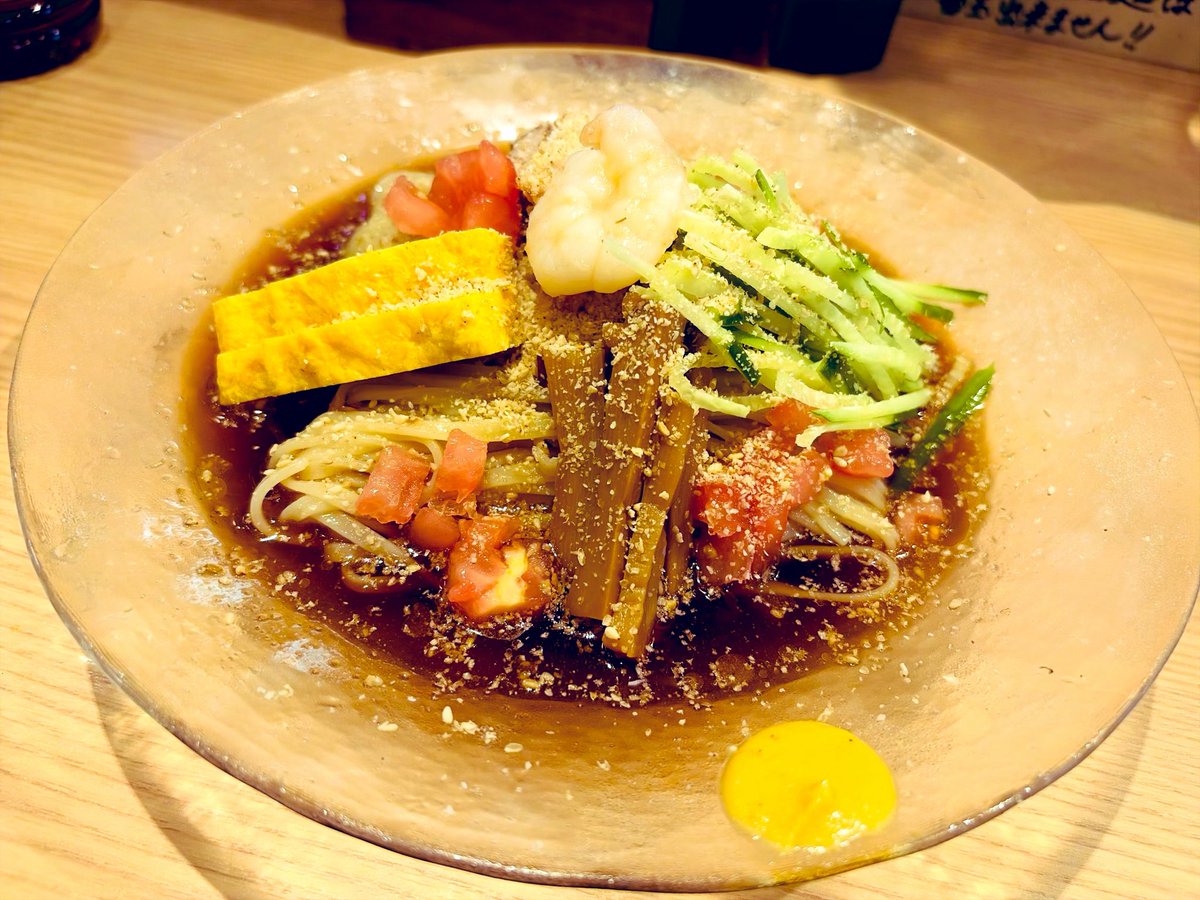 MR_llGarcons's tweet photo. やっと、健太郎さんの極み冷やし中華を😙

胡麻がい〜いアシストの酸味で爽やか✨
もっちりり細平打ち
🥒に🍅にメンマに千切りチャーシューと🦞
と卵焼き
涼しく酸味でチュルルン🤤
辛子溶かしシュルル

中村麺三郎商店
焼豚入り冷やし中華〜焼味涼麺〜 https://t.co/bmAxIHUgqd