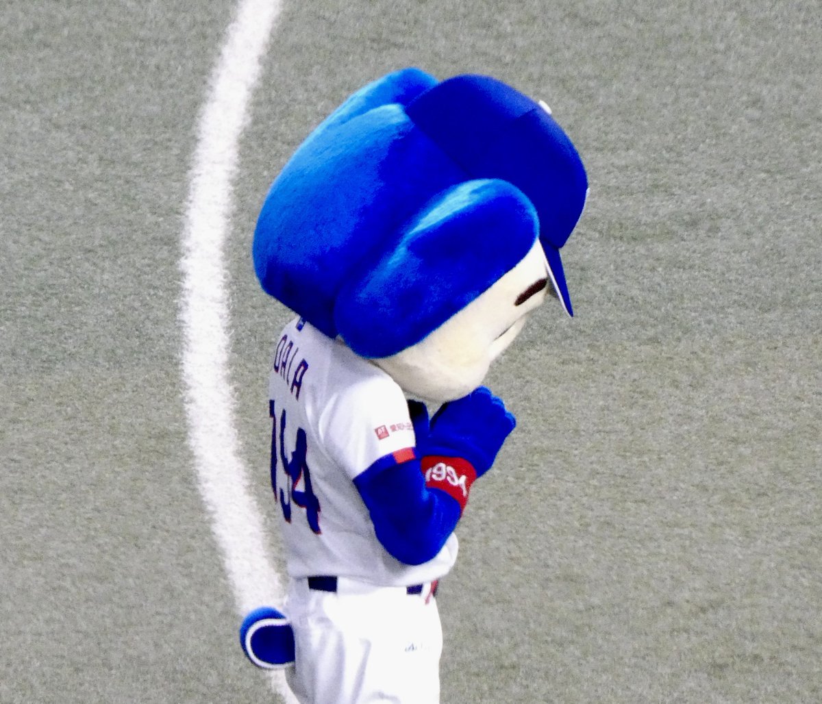 blue1005_dra's tweet photo. #ドアラデー

オープン戦以来の現地
ひさびさのドアラさん🥹

2026.07.24 https://t.co/FGQ3e99amD
