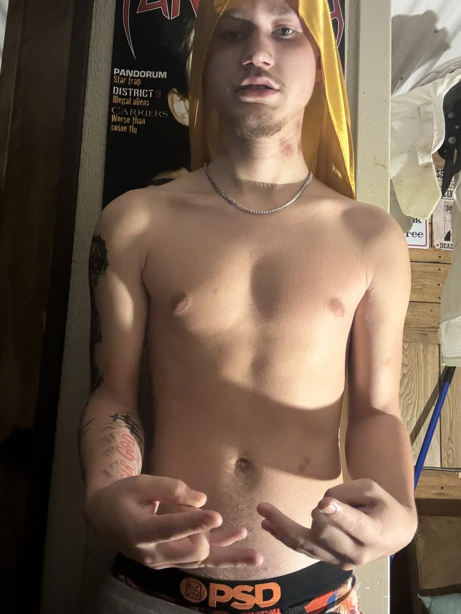 theyluvlil33's tweet photo. 😌dm for custom videos 🫣 https://t.co/sxwR7UjBYu