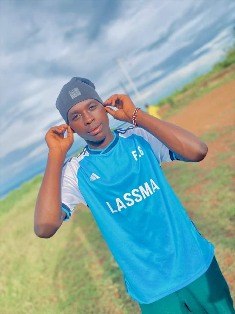 NkDerick1's tweet photo. Bossman investor just knows Exams ENDS does not mean finish, but E.N.D. means'Effort Never Dies' If you get NO as an answer, remember N.O. means the ''Next Opporunity'' in ur life bro but  alwzys thinks confidently and positively in ur 'UACE EXAMS BRO SUCCESS'📈📈📈📈 https://t.co/qOJ08KLRfu
