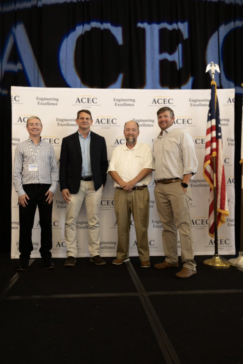 ACECArkansas's tweet photo. Day 1 at the #DeepSouthConference is complete! 🌊

Congratulations to @mlfoster1968 , PE, on concluding his term as ACEC Arkansas President, and to Mike Stengel, PE, on his installation as ACEC Arkansas President. 

#acecarkansas #deepsouth #arkansasengineering https://t.co/NR4F2Ddp1R