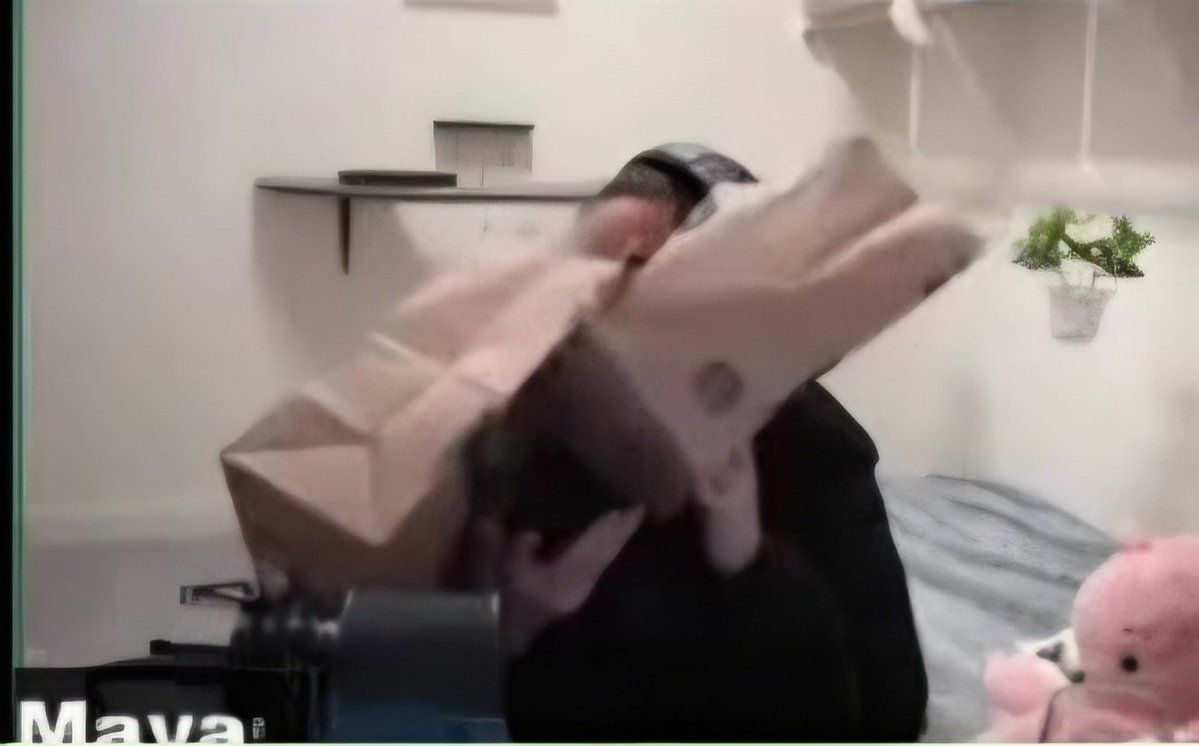 mini_missile's tweet photo. @REALMizkif @Awk20000 Mizkif's a woman abuser Part 1:
Send me your dm an I'll give you $10 for part 2 https://t.co/bGZvuajV6h