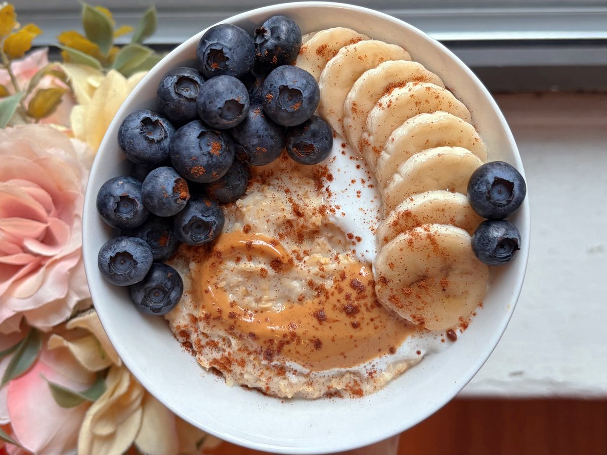 noellecals's tweet photo. 7/26 842 cals.
(67g protein, 32g fiber)

breakfast (278 cals.)
lunch (299 cals.)
dinner (265 cals.) https://t.co/YnyAZIyblO
