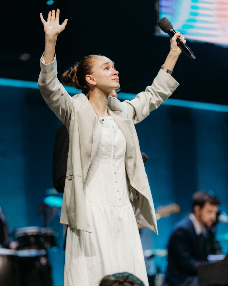 POAlex's tweet photo. God has equipped us with exactly what we need in every battle - A voice to lift in praise to Him.
Through Jesus, we are victorious! Praise Him!

If you missed today at POA, be sure to watch. It’s available on YouTube, Facebook &amp; our POA app. https://t.co/s0WtlQCVuY