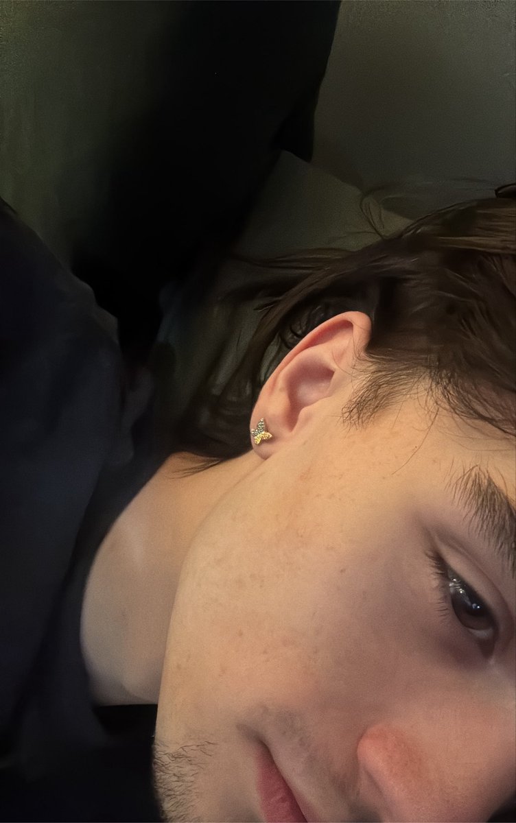 Mitch tweet media