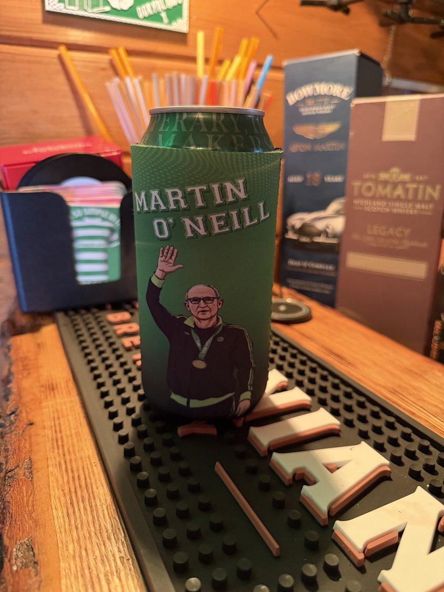 ParadisePlaques's tweet photo. Martin O’Neill Celtic can koozie

Fits 440ml cans and helps keep your drink cold while watching the match.

Comes with free stickers. 

Get yours from the link below 👇

https://t.co/lOFRuKQoca https://t.co/znVKl9q16g