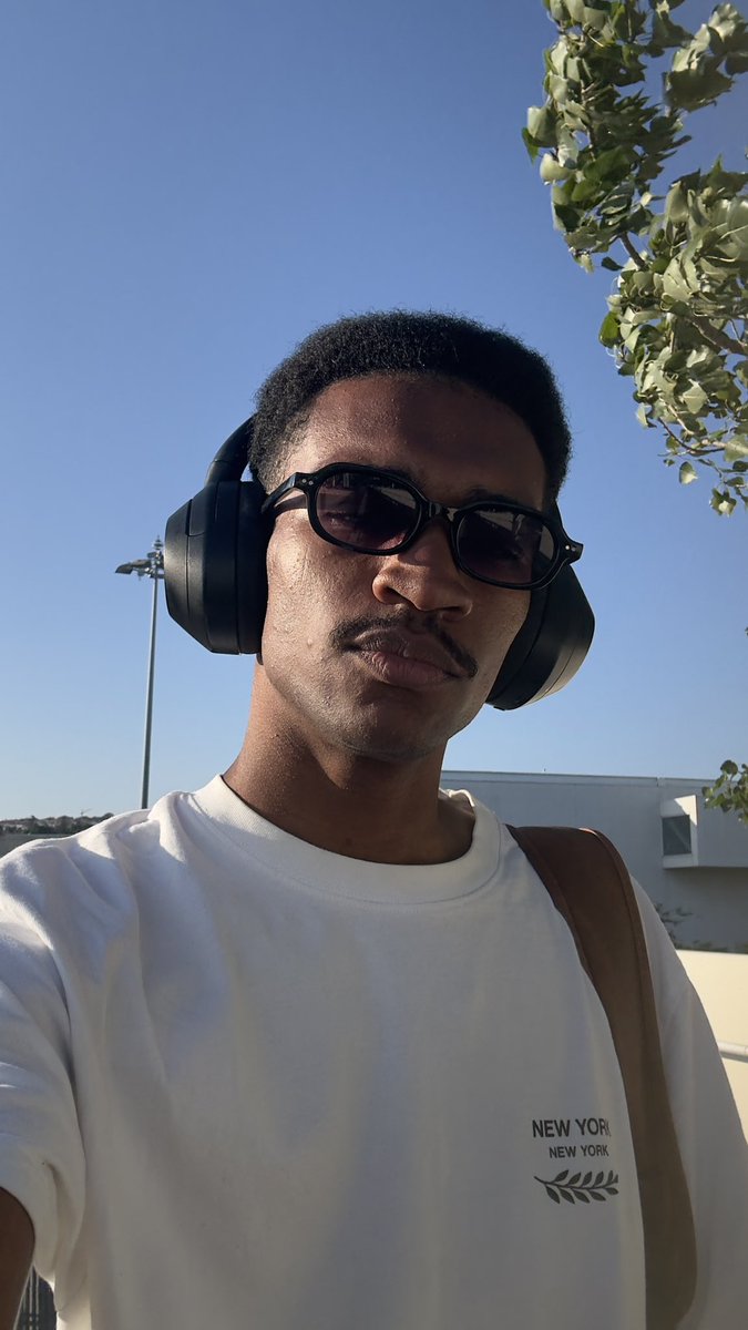 oussamafits's tweet photo. What a month 🤙 https://t.co/PVxz07Ebmr