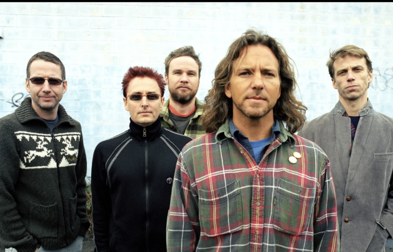 _triviatime's tweet photo. Sunday's clue is Pearl Jam. Repost for 2 bonus points per team. 
Play Tonight:
Honeytree Meadery 7pm
The Mason Jar 7pm https://t.co/ti2dEqwxBV