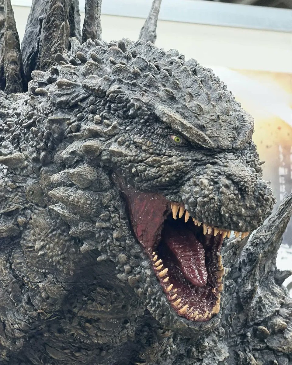 Mr_goji54's tweet photo. He looks absolutely phenomenal. One of the best Godzilla designs in history. He’s perfect https://t.co/c7VtHUzB0y