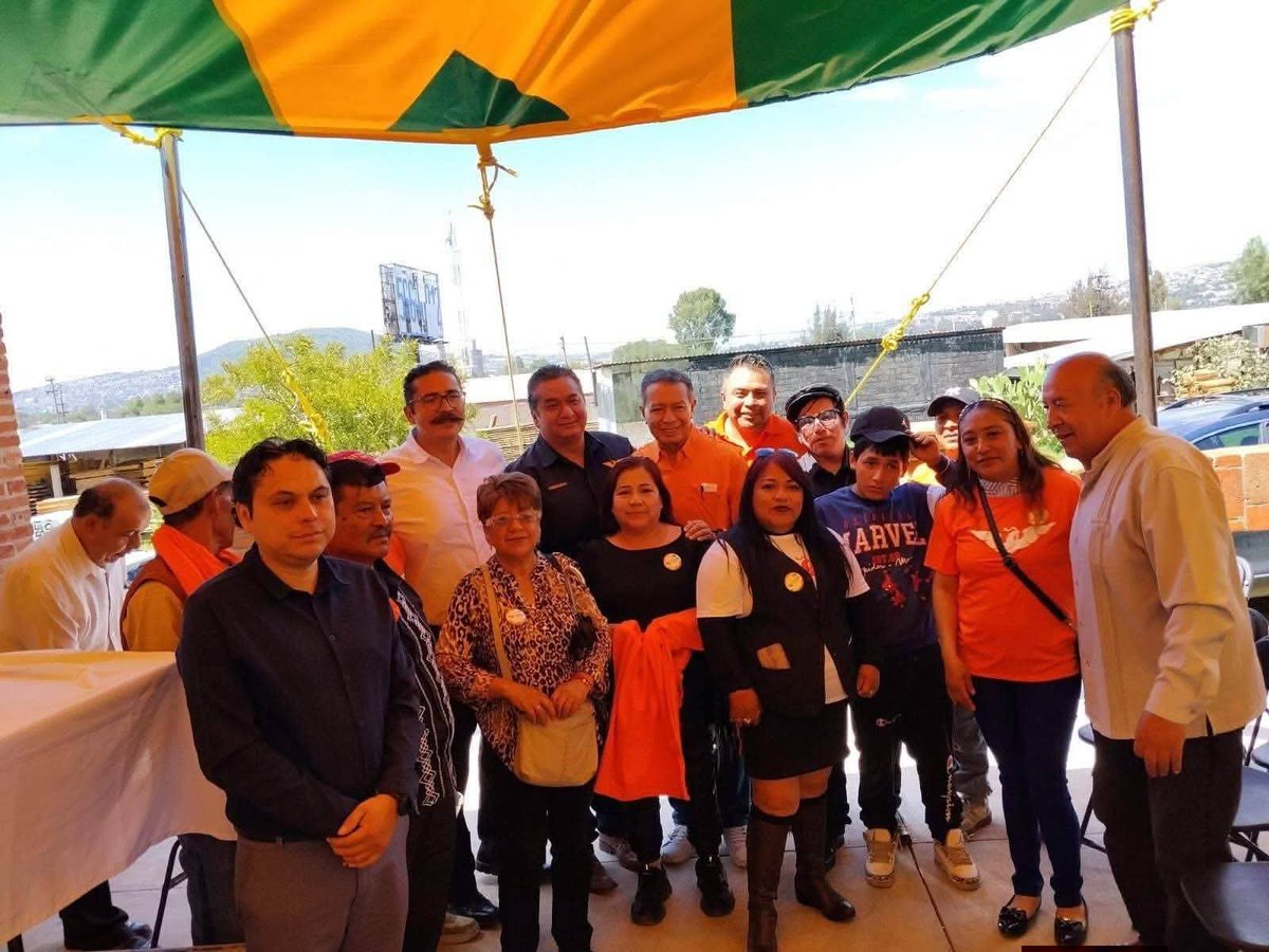 AleBk201's tweet photo. Estando con nuestros compañeros y compañeras de Líderes Por La Paz Mx. https://t.co/5ZH7siEYLV