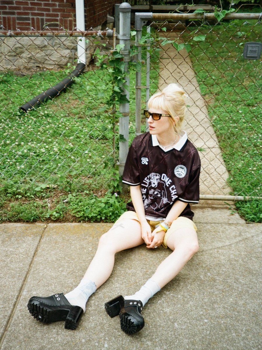 yelyahcentral's tweet photo. 💛 https://t.co/EMNTdCw9kH