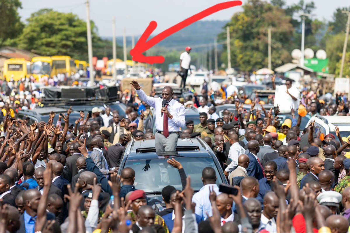 generali_osumo's tweet photo. The yellow buses that always ferry people must be visible!

Anakonda MUST transport people to go and address otherwise he will find himself in those rallies alone!

This individual has nowhere to hide! https://t.co/6lWudg1rcm