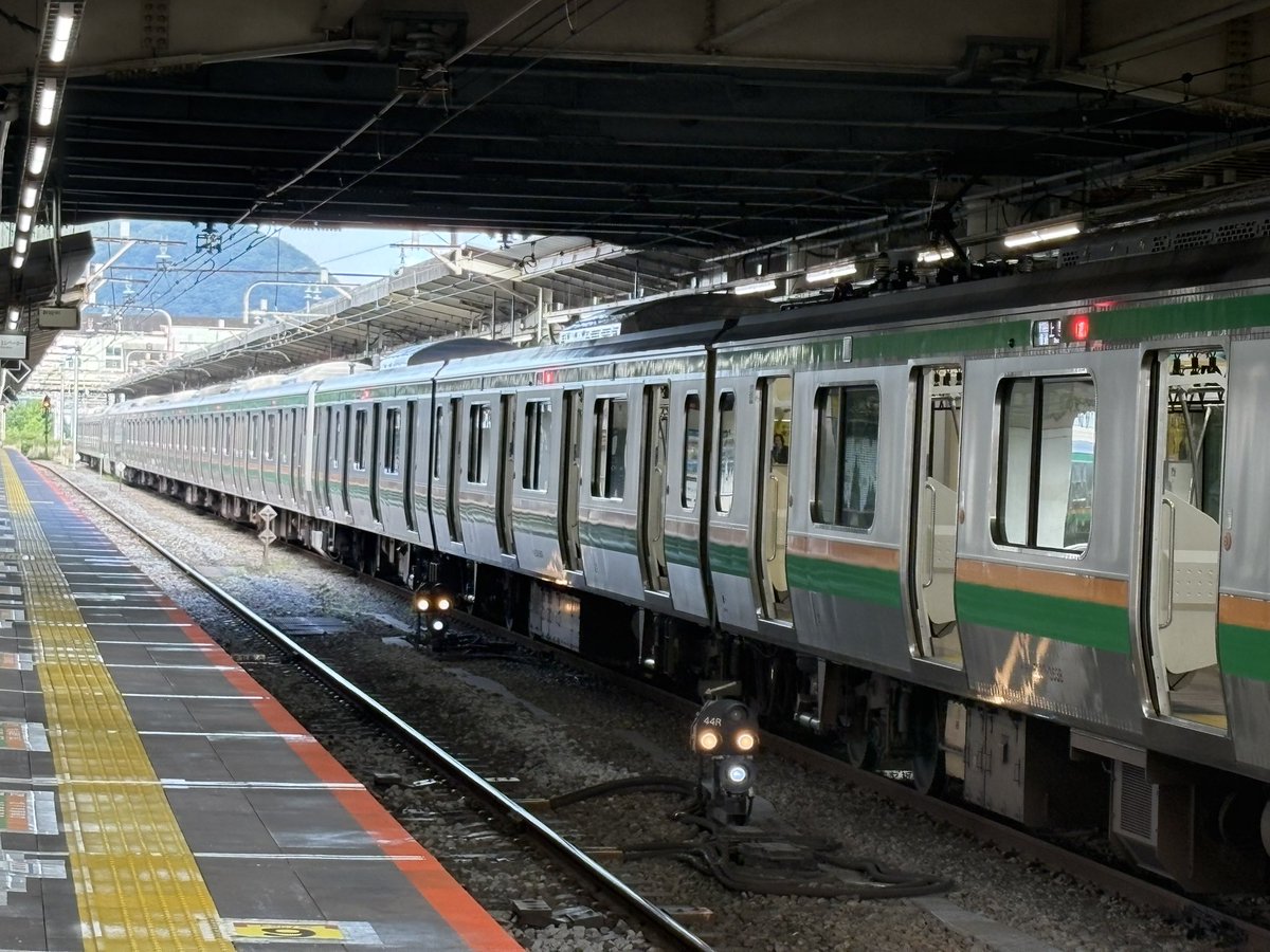 Nekotetu8506's tweet photo. えーぐい！！(平塚の始発) https://t.co/cHQrpahJMz