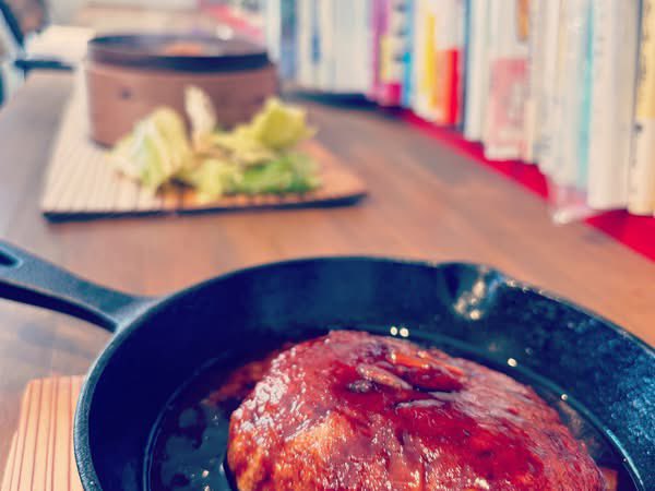 mixcafe4's tweet photo. ♥️⁡
7/27(月)臨時休業

写真は蒸し野菜の副菜がセットになったランチ。9月から月曜日限定で旬の野菜を使ったパスタランチの日をスタートします。
⁡
それまでの間、月曜日はお休みとなります。よろしくお願いいたします🙏 https://t.co/mPbsOXlhlT