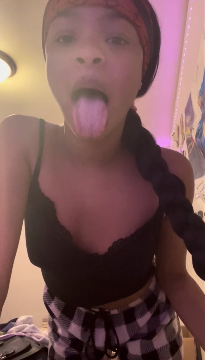 dapluggpyt's tweet photo. More of lightskin shi! Everything good quality ‼️ Get at me Asap
$3-5

#ebonypyt #schoolthot #freak #monkey #حق_کی_آواز_جمعیت #twerk #sellingcontent #nipslip  #youngthot #churchgirl #trending #ebony #lightskinthot https://t.co/ILC7Ubegh9