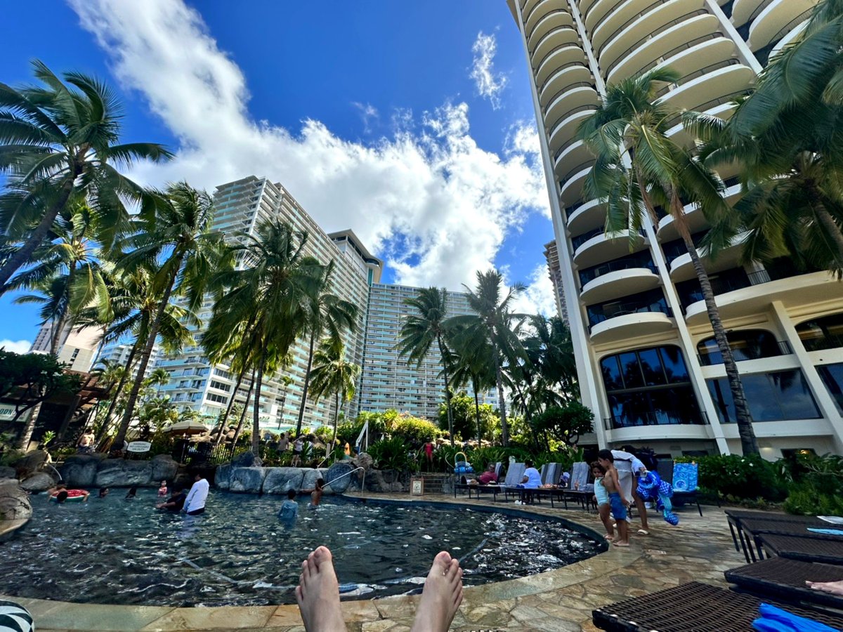 mr_usamimi's tweet photo. 午前中はプールとビーチ🏖️
とりあえず息子くんの体力を消耗させる👶

#HGVC
#ラグーンタワー
#フロントオーシャンビュー
#HAWAII https://t.co/f75DKd1qm1