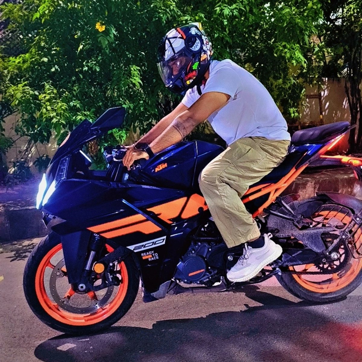 Vicky35514612's tweet photo. Bike media 🫶❤️ #BikeLife https://t.co/JkboG4Zzdi