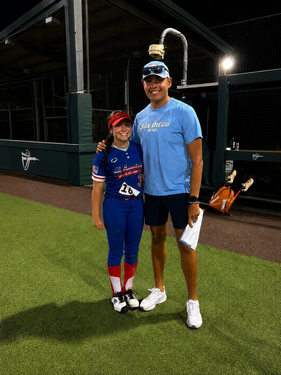 KatBarber2029's tweet photo. Great experience at the Elite Summer Series Camp! 🥎 Loved the beautiful CBU campus and enjoyed learning more about each program. Thankful for every opportunity to grow! 💙 @CoachSco1 @coachbmaurer @Drew_Rich1221 @Coach_JBloomer @USDSoftball @mysha_sataraka @GCU_Softball @MSU_Softball  #SoftballRecruiting #ClassOf2029