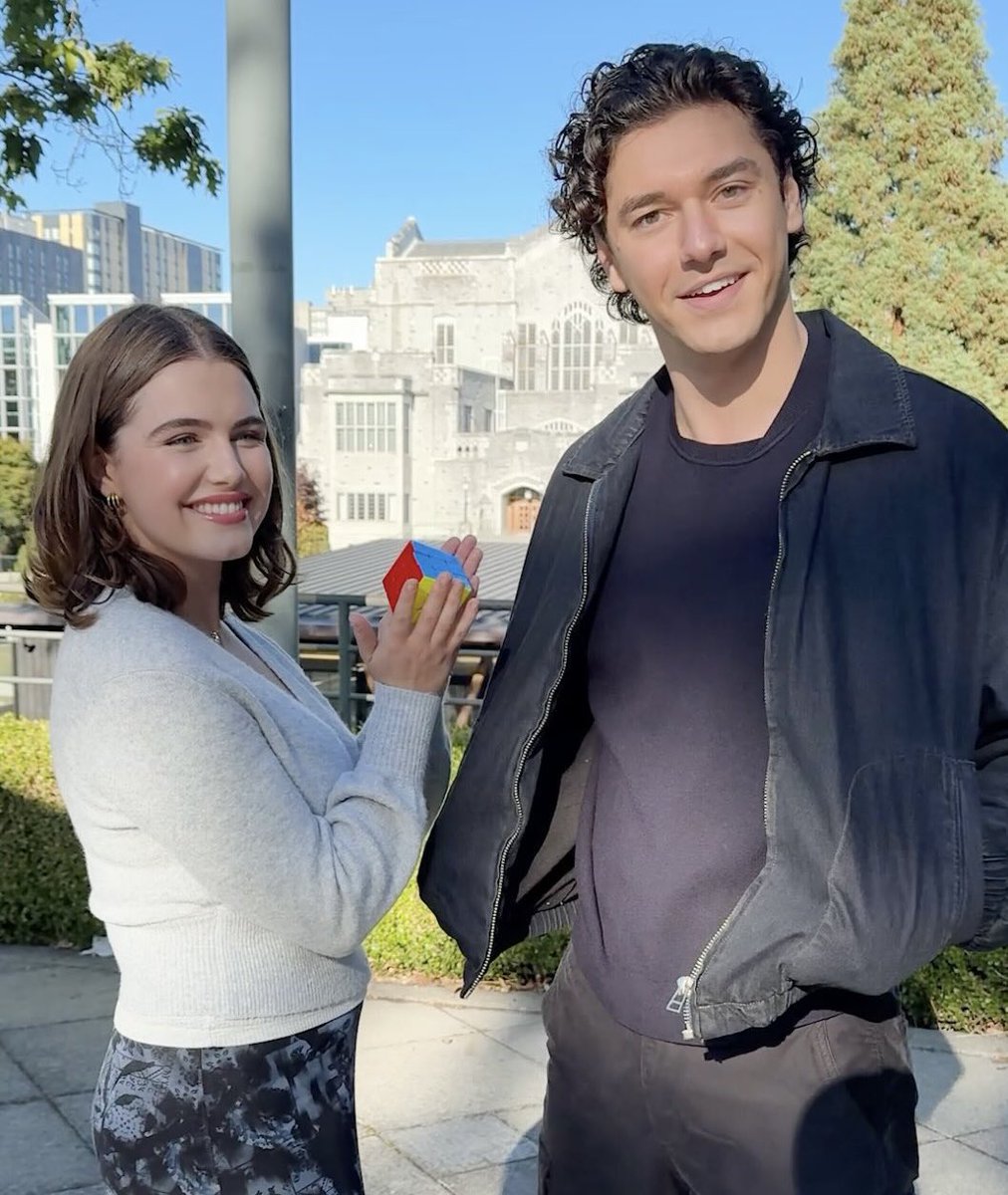 dianabellfort's tweet photo. Knowing Ella and Belmont were all smiles in the rubik's cube challenge while they had either just filmed or were about to film this sad Hannahgarrett post-breakup montage is sending me 😭 https://t.co/UVyZn80NLN