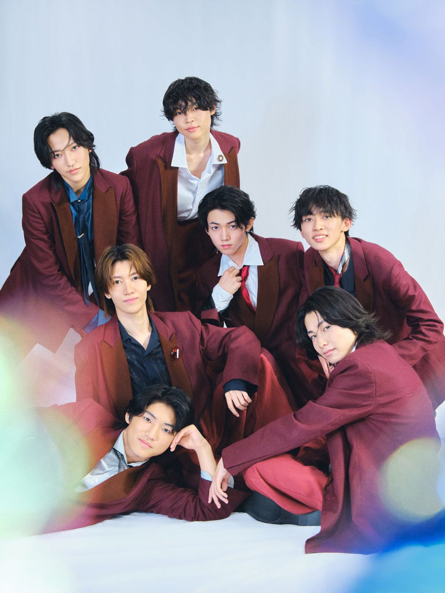 oshiraku's tweet photo. 🎤推し楽 インタビュー👀✨

＼本日発売🎶／
CLASS SEVENの皆さんに、3rdシングル「#アイノーヒーロー」について伺いました💫（ソロカット有り📸）

詳細はこちら👉https://t.co/kDexek0fxW

お互いにヒーローだと思うところは🦸‍♂️？
グループの絆にも注目です🤝❣️

#CLASSSEVEN

@c_7_official https://t.co/Qcdj954Yg6