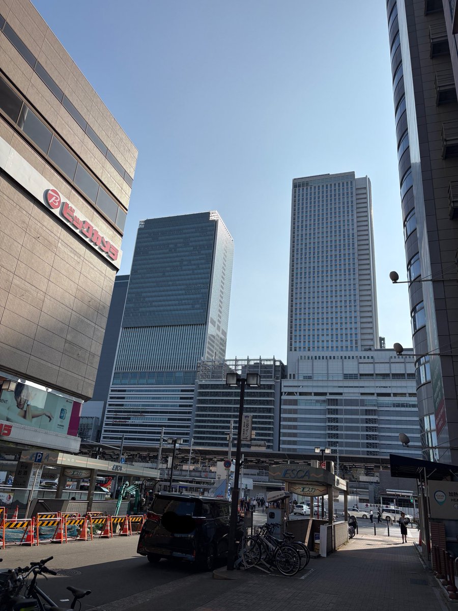 CdoraM30's tweet photo. おはようございます☀
また１週間が始まりすが、週初めなので程々にやってきましょー🙄 https://t.co/tOdzVYlpaE