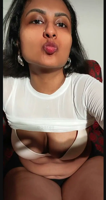 apoorva4o's tweet photo. uuuuuuummmmhhhhhaaaa😘😘😘😘 https://t.co/YyV9ipi2xj