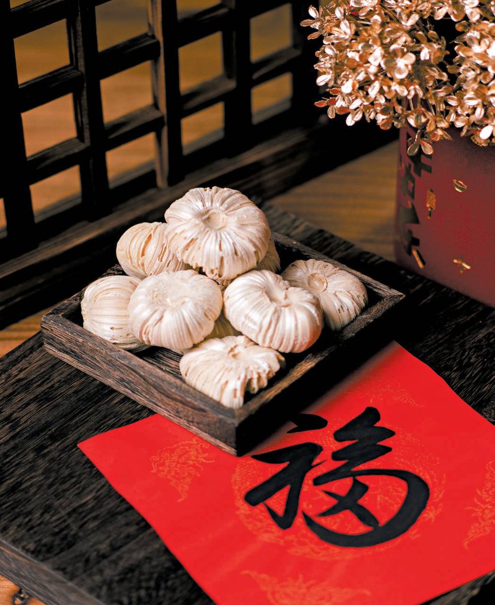 SibylParkezrty's tweet photo. 今天是小年，扫尘祭灶忙起来，愿新年的烟火能接住所有暖意 https://t.co/UgAeBk2lKE