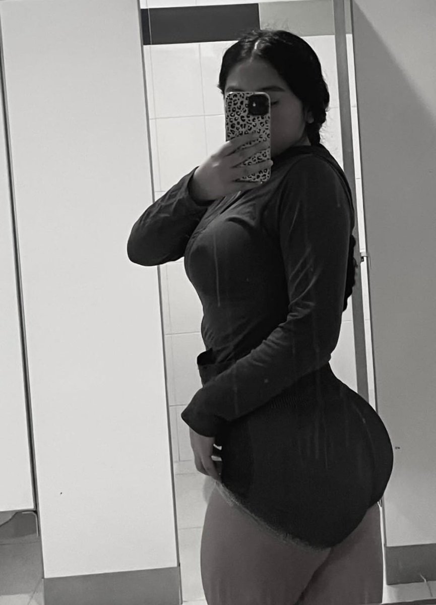 Tonyto_elcuck's tweet photo. Quién para morbo a mi hermana mayor?
DM para morbosearla y humillarme ➡️
#cuckson #cum #rough #creampie #deepthroat #ntr #cuckold #cornudo #hijocornudo #milf #madura #hardcore #squirt #bully #bbc #madre #cuck #blacked https://t.co/AGZnpyxjc1