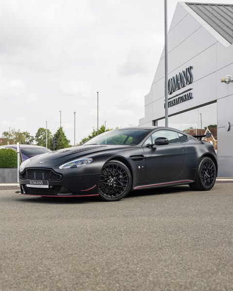 competitionreal's tweet photo. Aston Martin Vantage S 🖤 https://t.co/6PltePPzVb